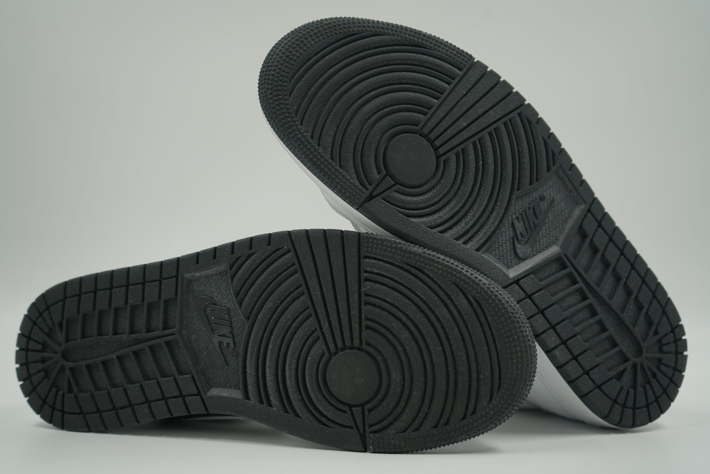 Air Jordan 1 Mid Split Black White