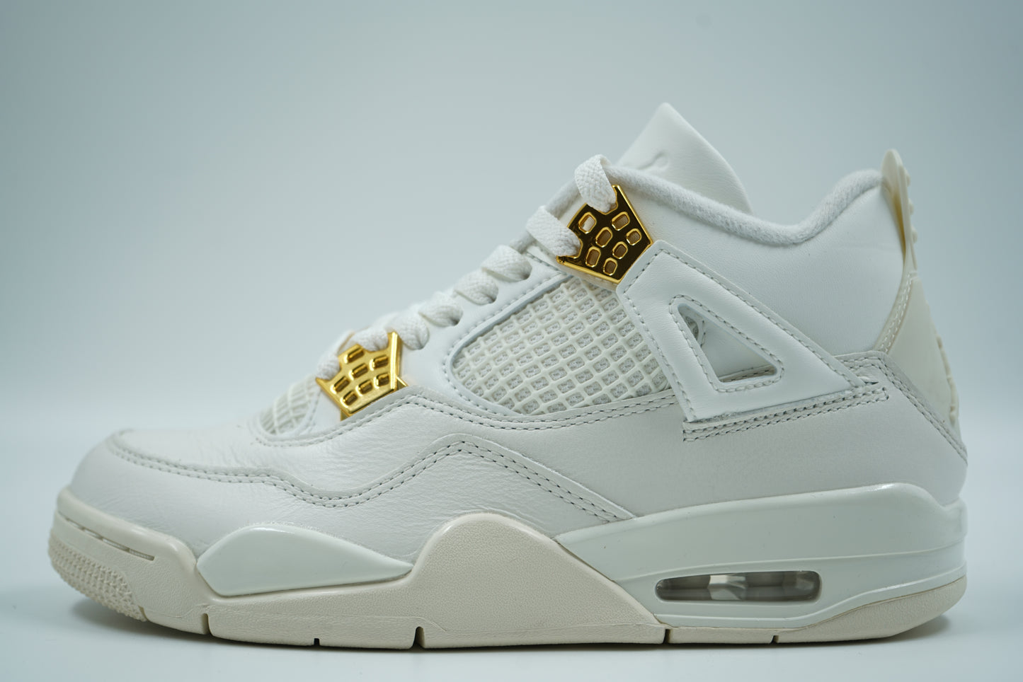 Air Jordan 4 Metallic Gold