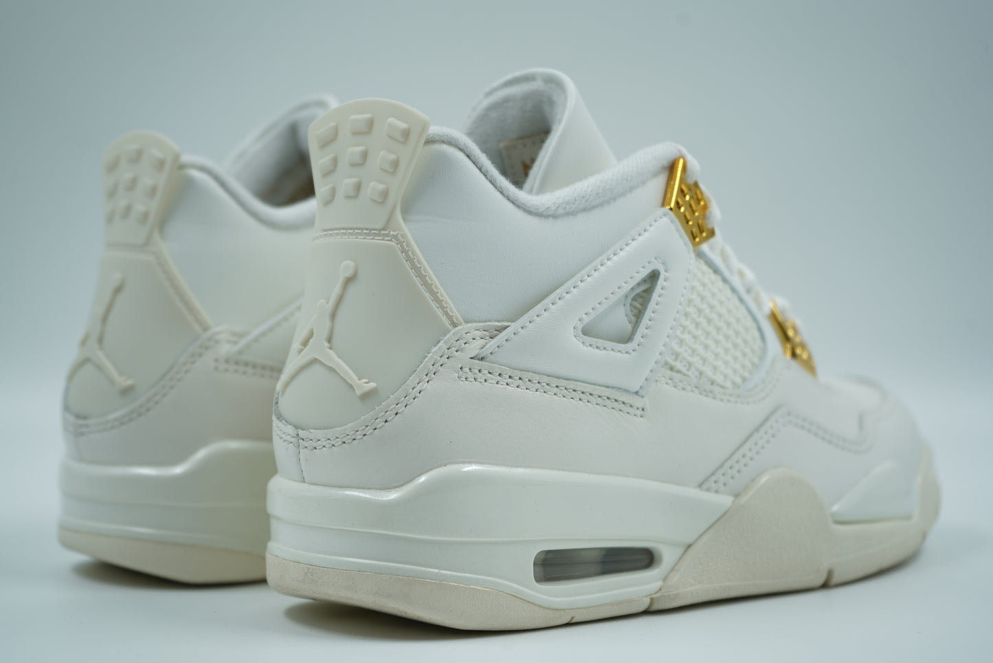 Air Jordan 4 Metallic Gold