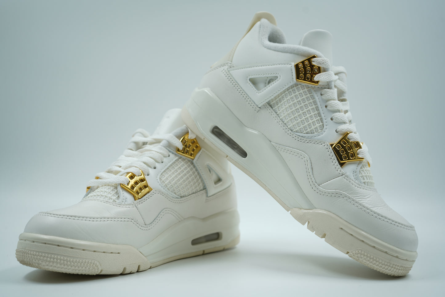 Air Jordan 4 Metallic Gold