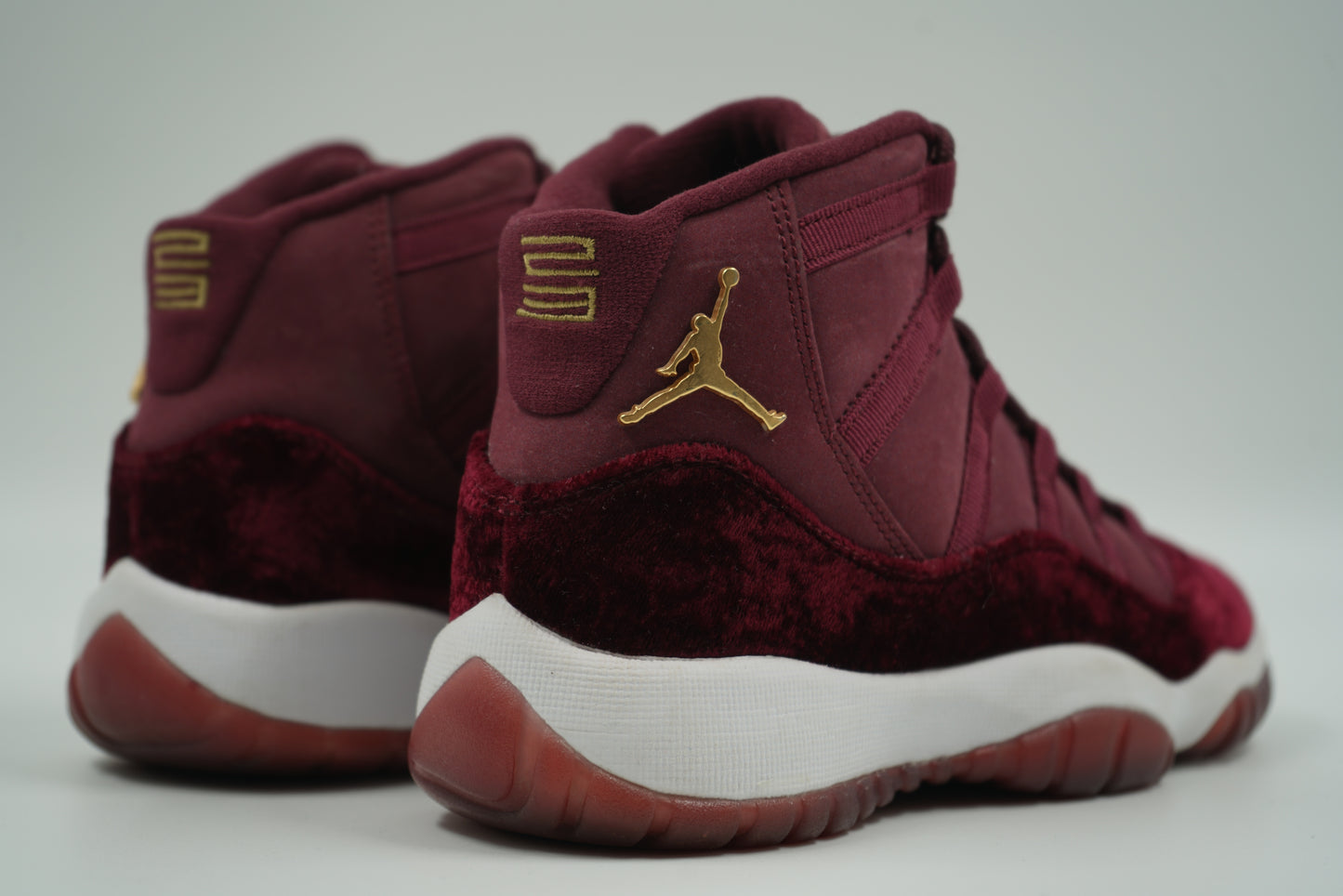 Air Jordan 11 Heiress Night Maroon