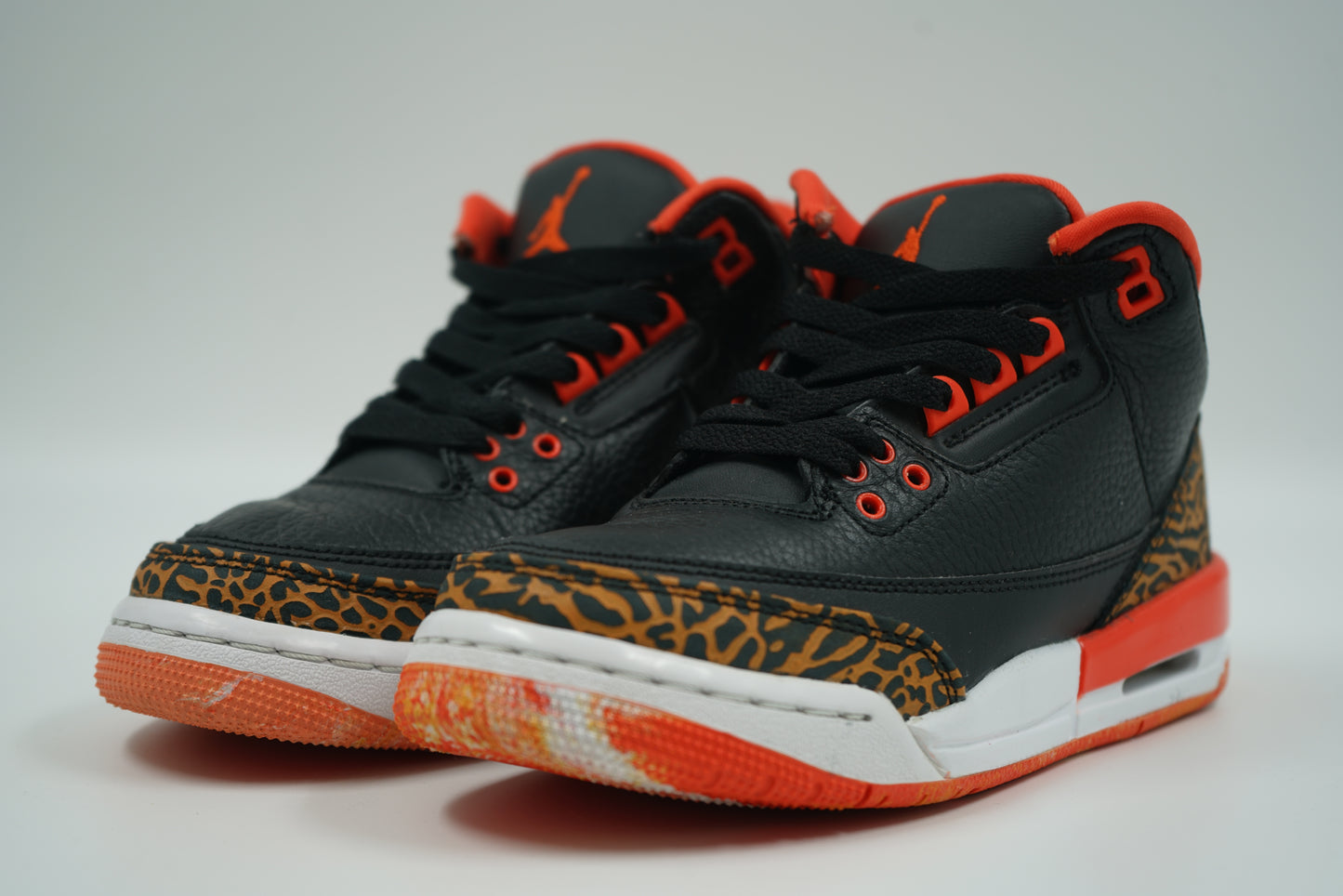 Air Jordan 3 Kumquat