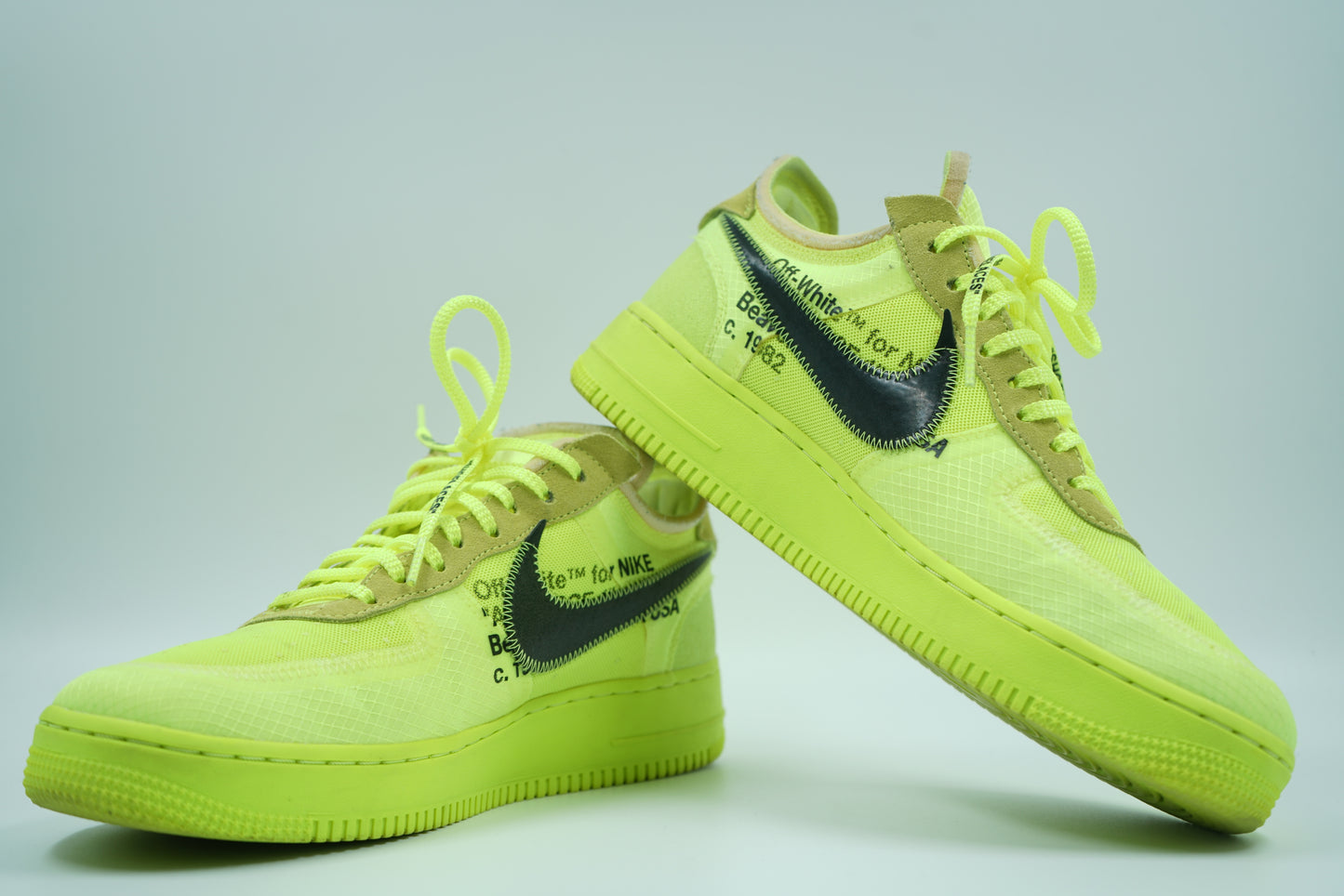 Air Force 1 Low Off-White Volt
