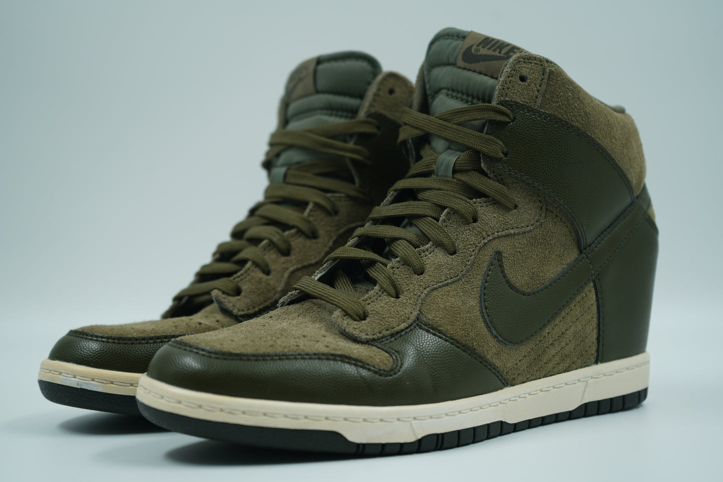 Dunk Sky Hi Essential Hidden Wedge Sage Green