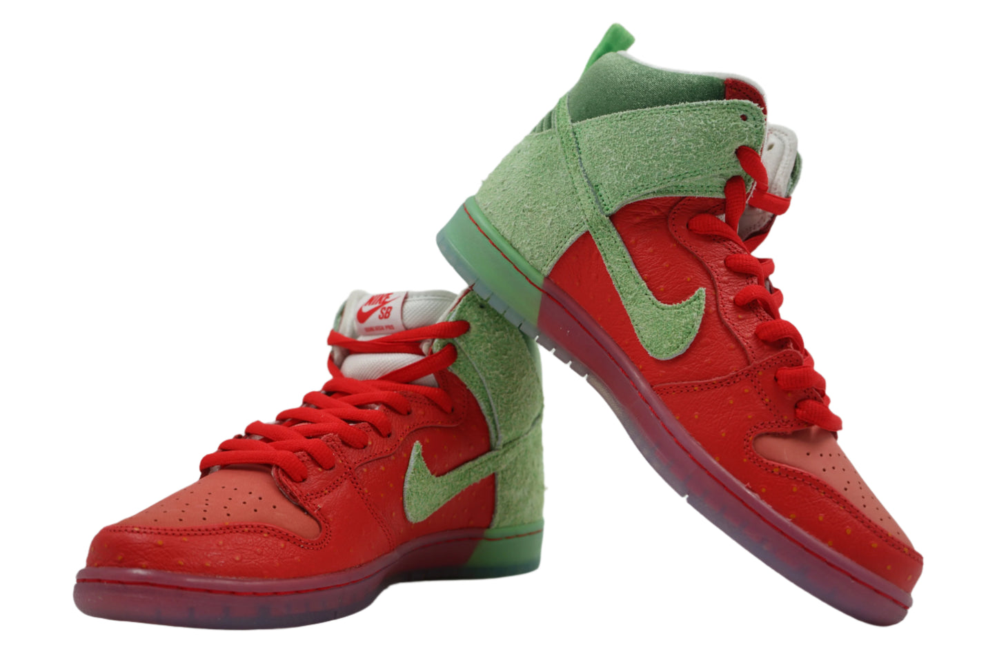 SB Dunk High Strawberry Cough