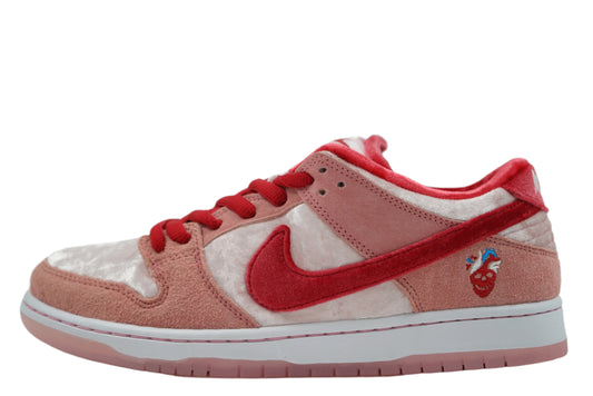 SB Dunk Low Strange Love