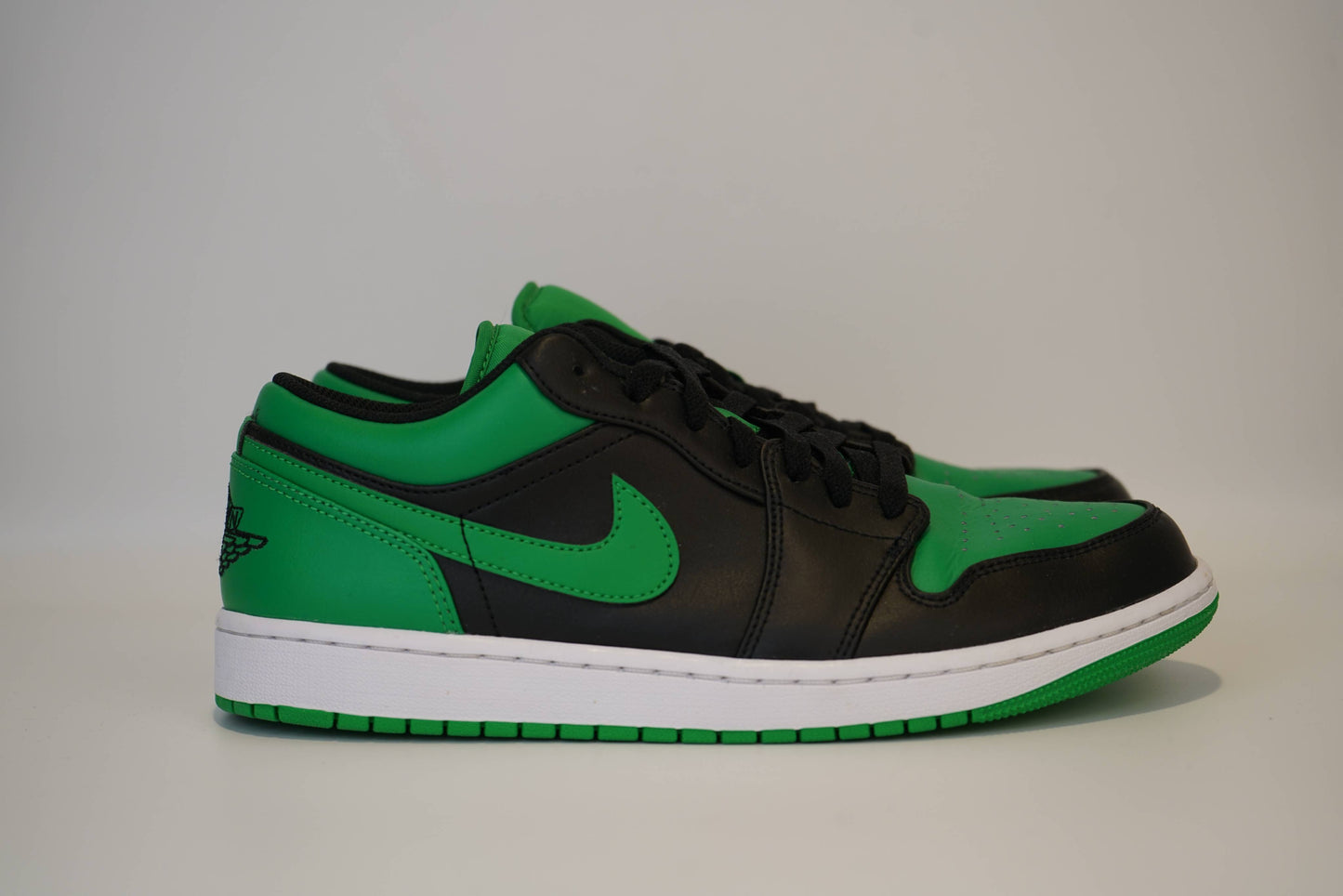 Air Jordan 1 Low Lucky Green