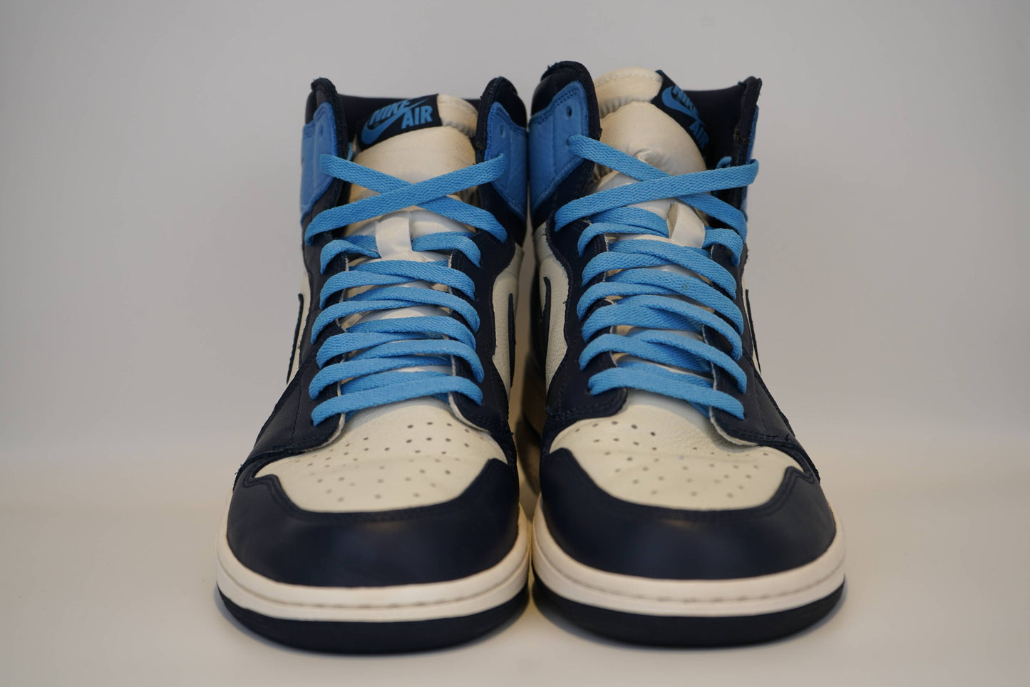 Air Jordan 1 Retro High OG Obsidian