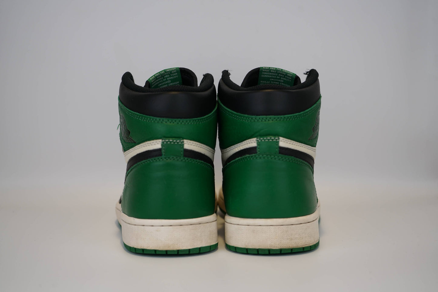 Air Jordan 1 Retro High OG Pine Green