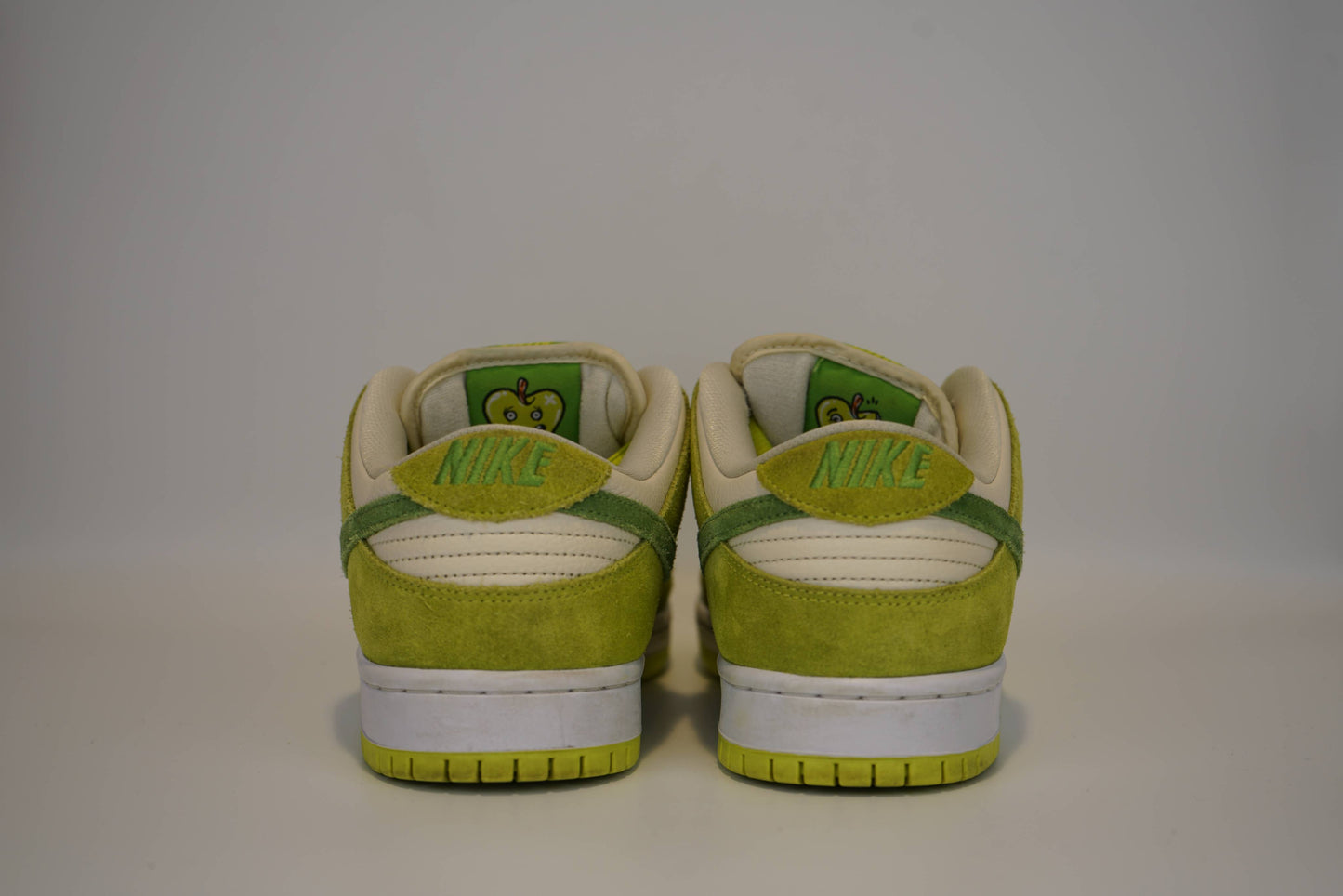 SB DUNK LOW PRO Green Apple (Pre-owned)