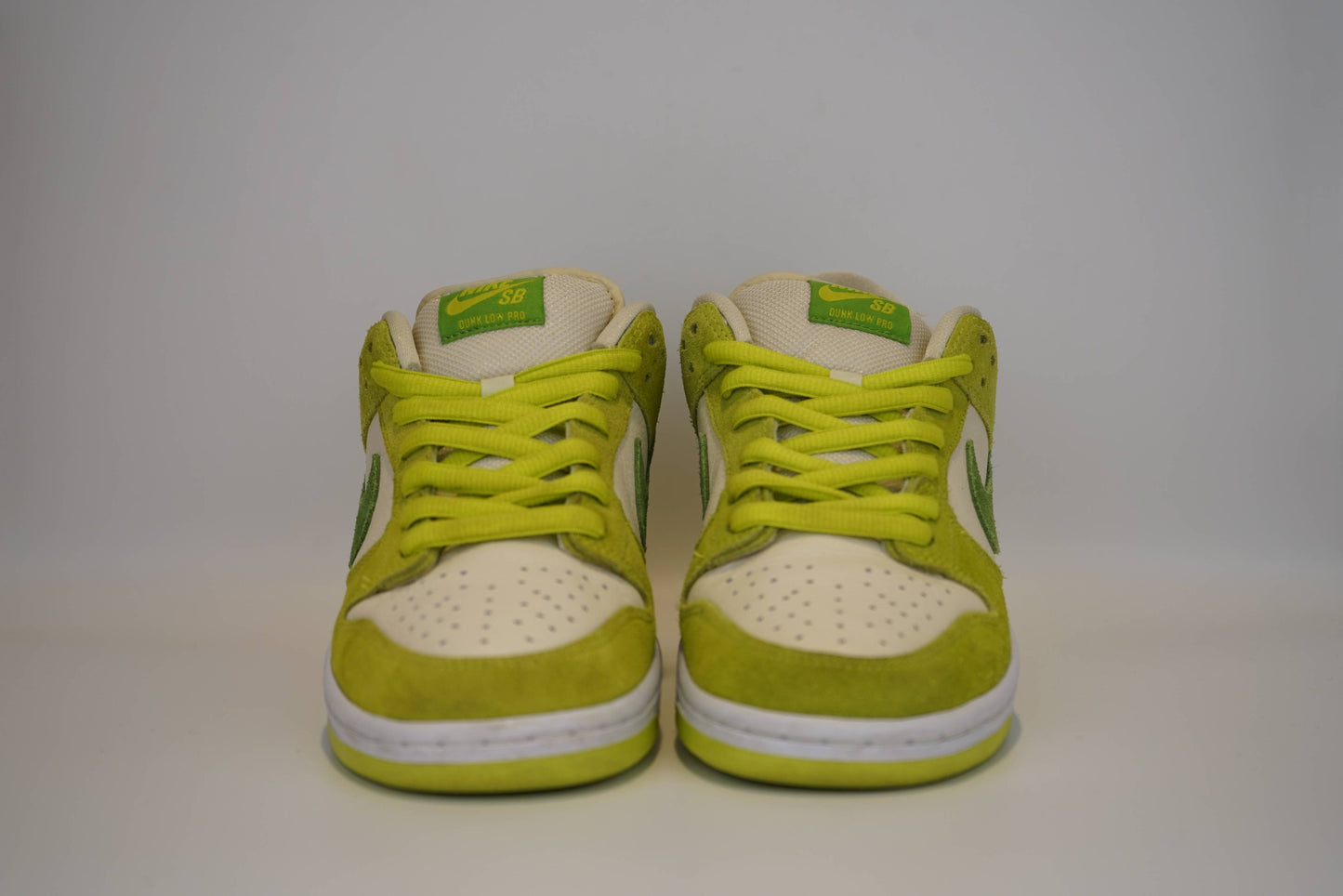 SB DUNK LOW PRO Green Apple (Pre-owned)