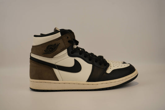 Air Jordan 1 Retro High OG Dark Mocha