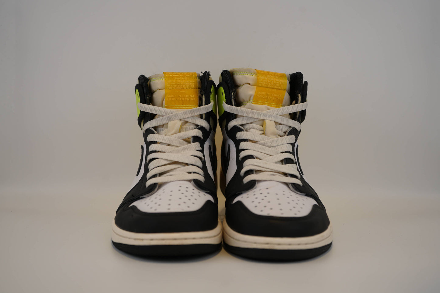 Air Jordan 1 Retro High OG Volt Gold