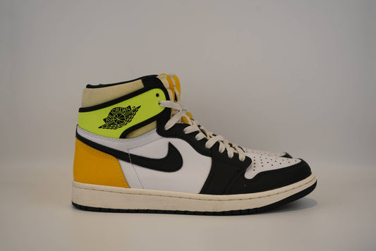 Air Jordan 1 Retro High OG Volt Gold