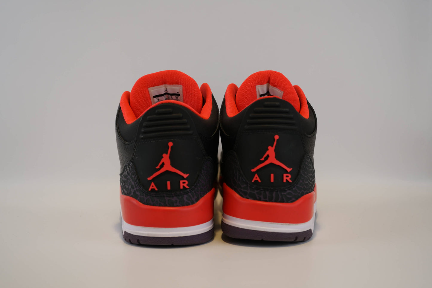 Air Jordan 3 Retro Crimson (Pre-owned)