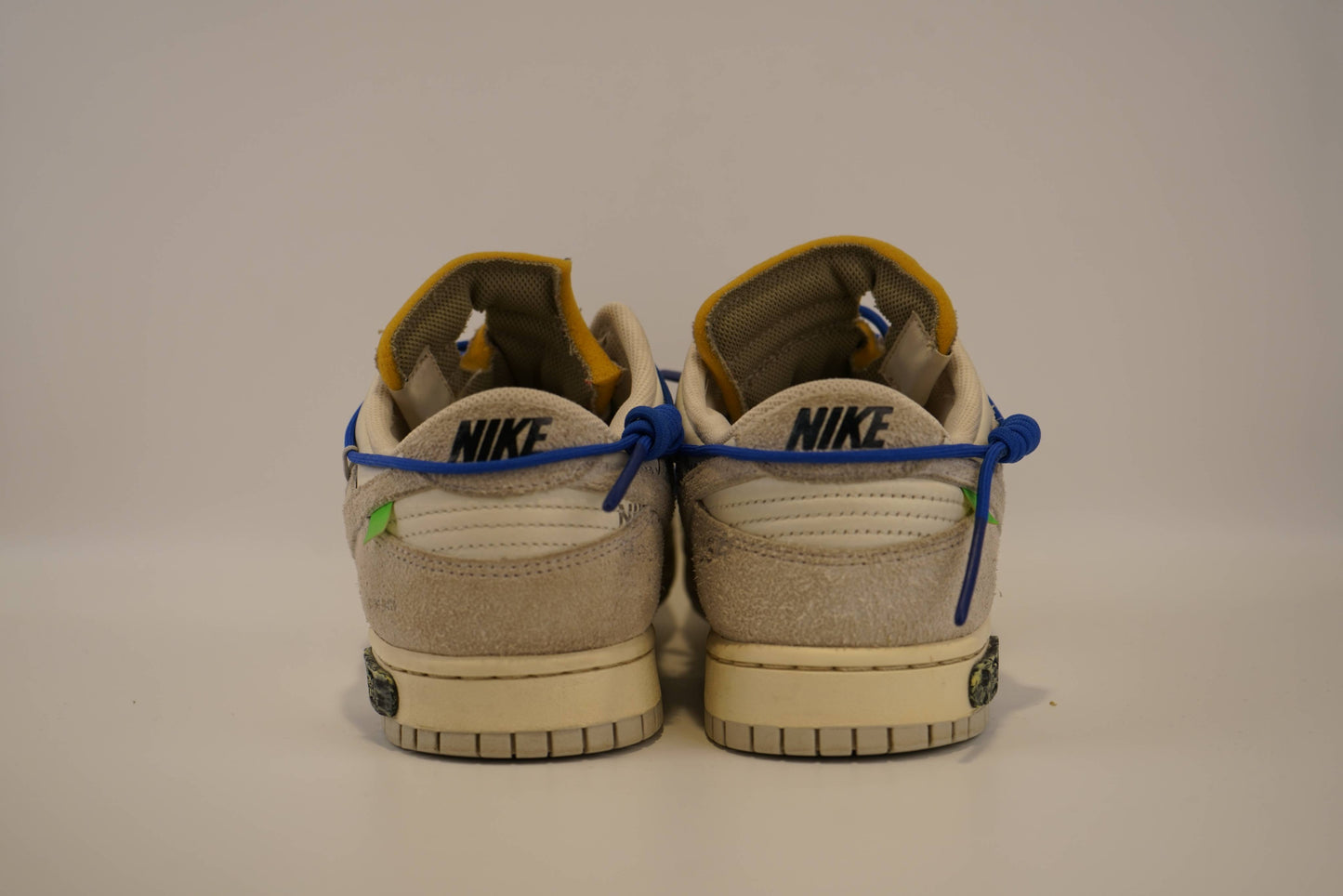 Off-White x Dunk Low Lot 32 of 50 (Pre-owned)