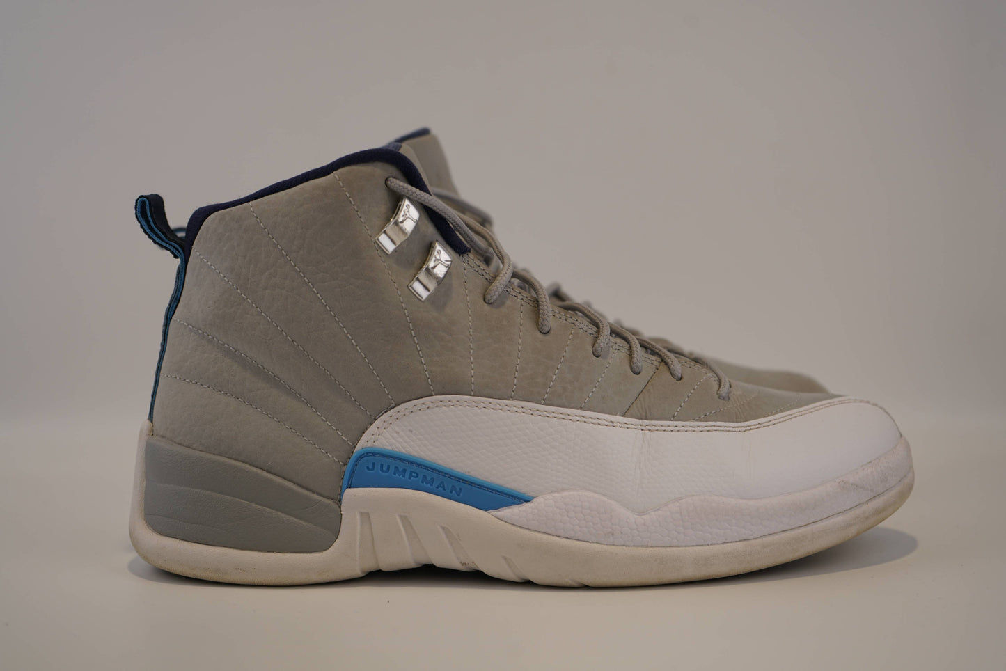 Air Jordan 12 Retro University Blue (Pre-owned)