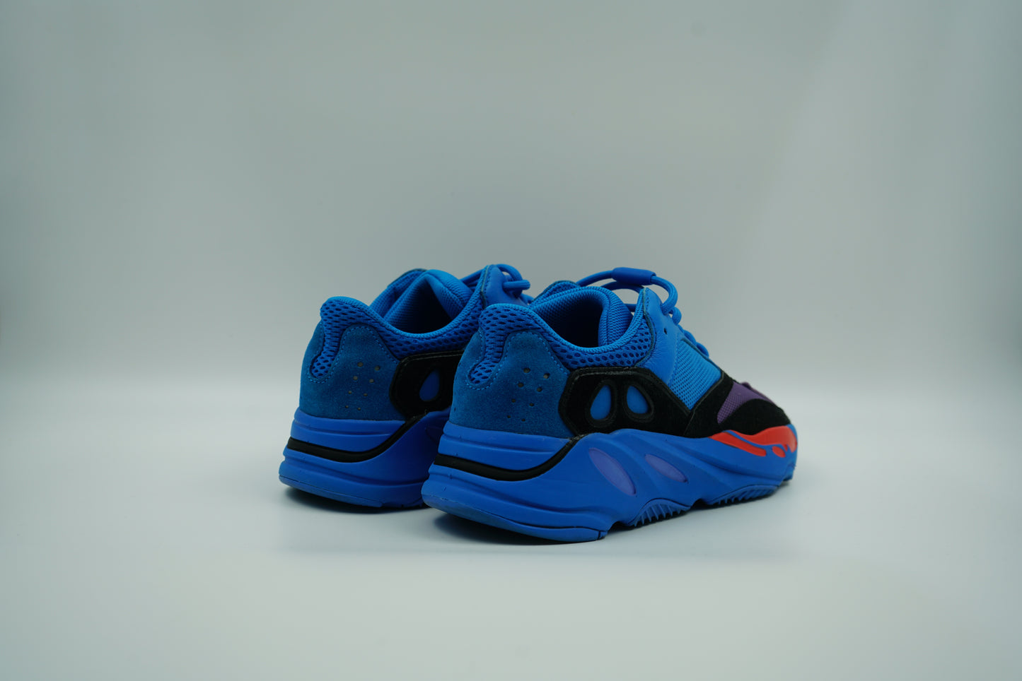 Yeezy 700 Hi-Res Blue (Pre-owned)