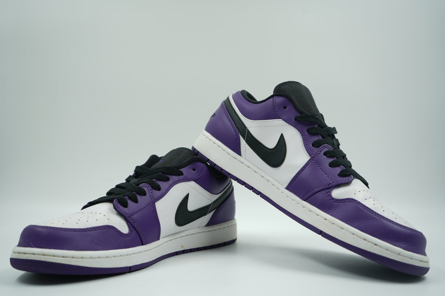 Jordan 1 Low Court Purple