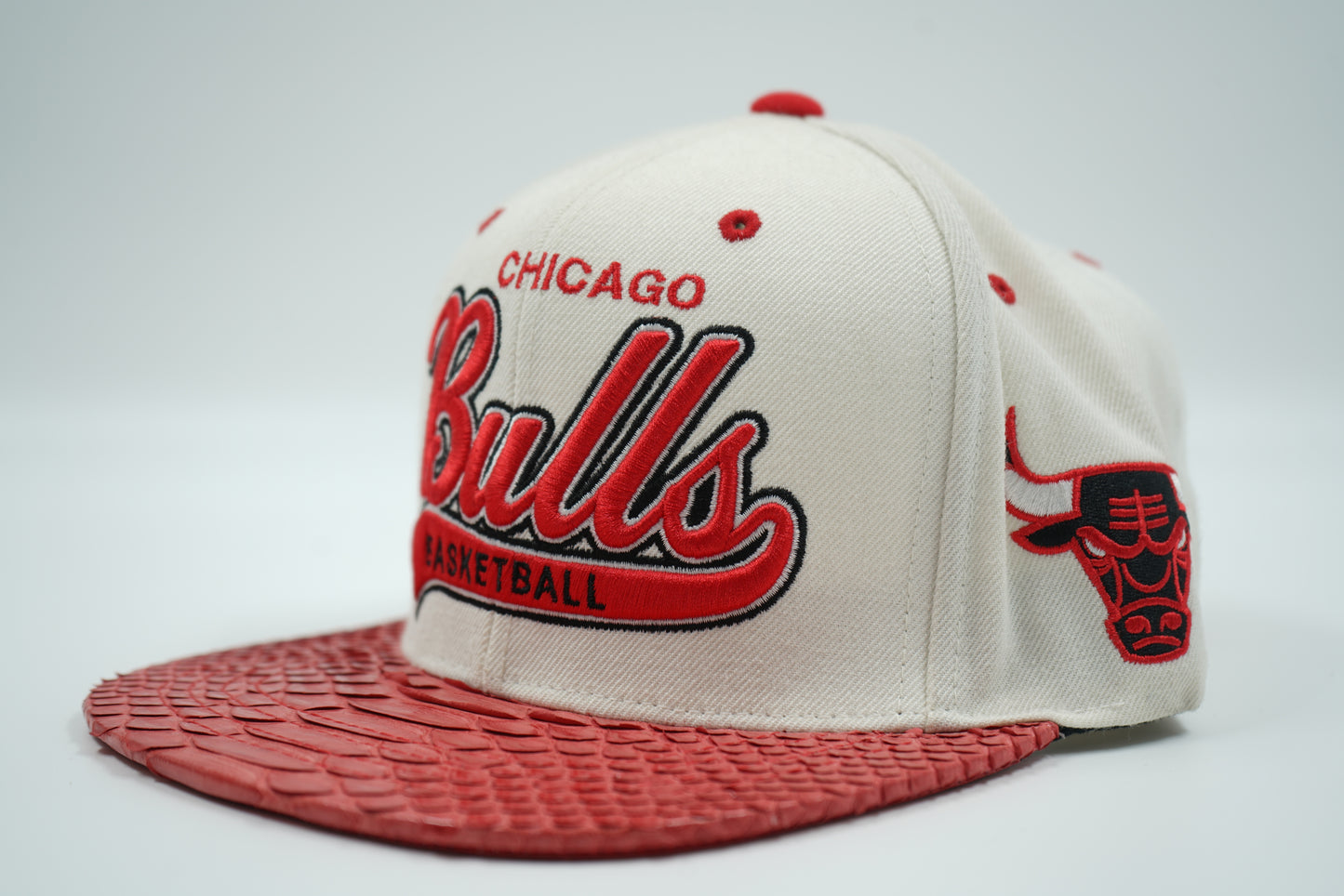 Mitchell And Ness Chicago Bulls White Snake Skin Cap