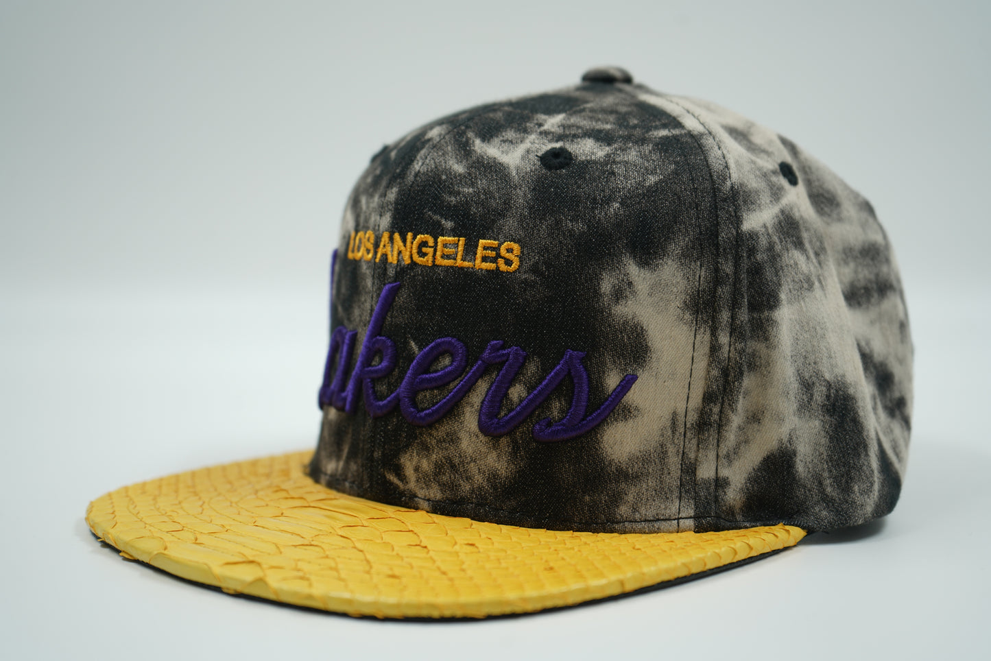 Mitchell And Ness LA Lakers Yellow Snakeskin Cap