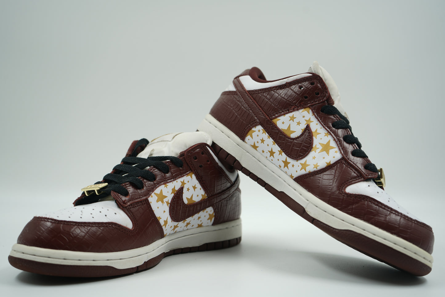 SB Dunk Low Supreme Stars Barkroot Brown