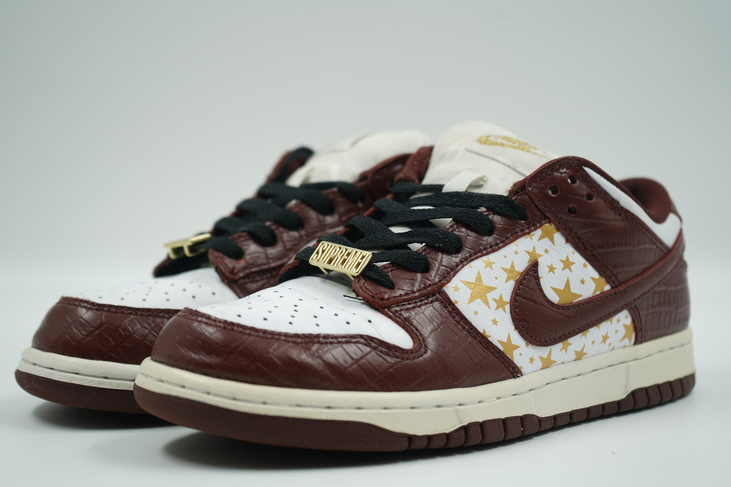 SB Dunk Low Supreme Stars Barkroot Brown