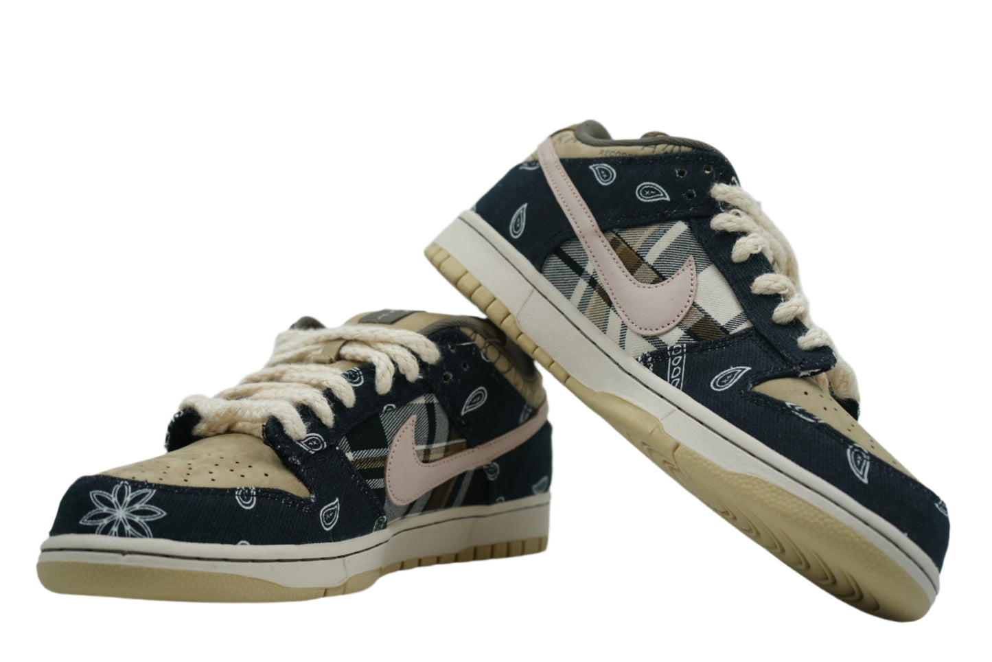 SB Dunk Low Premium Travis Scott