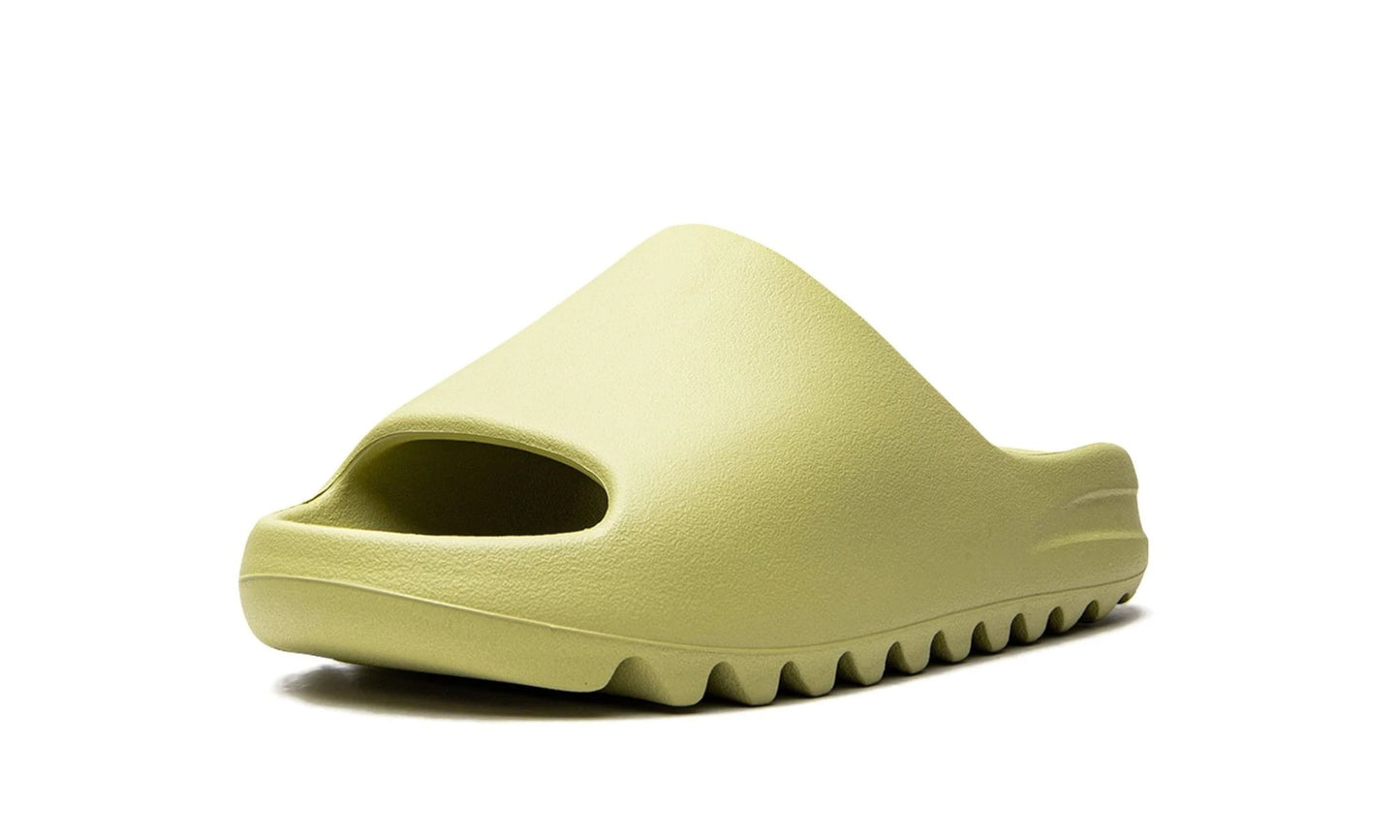 Yeezy Slides Resin 2021