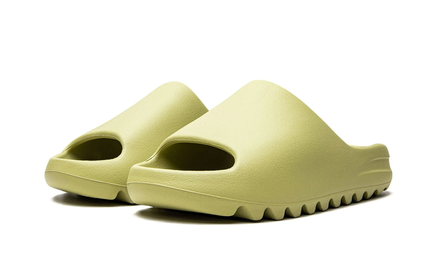 Yeezy Slides Resin 2021