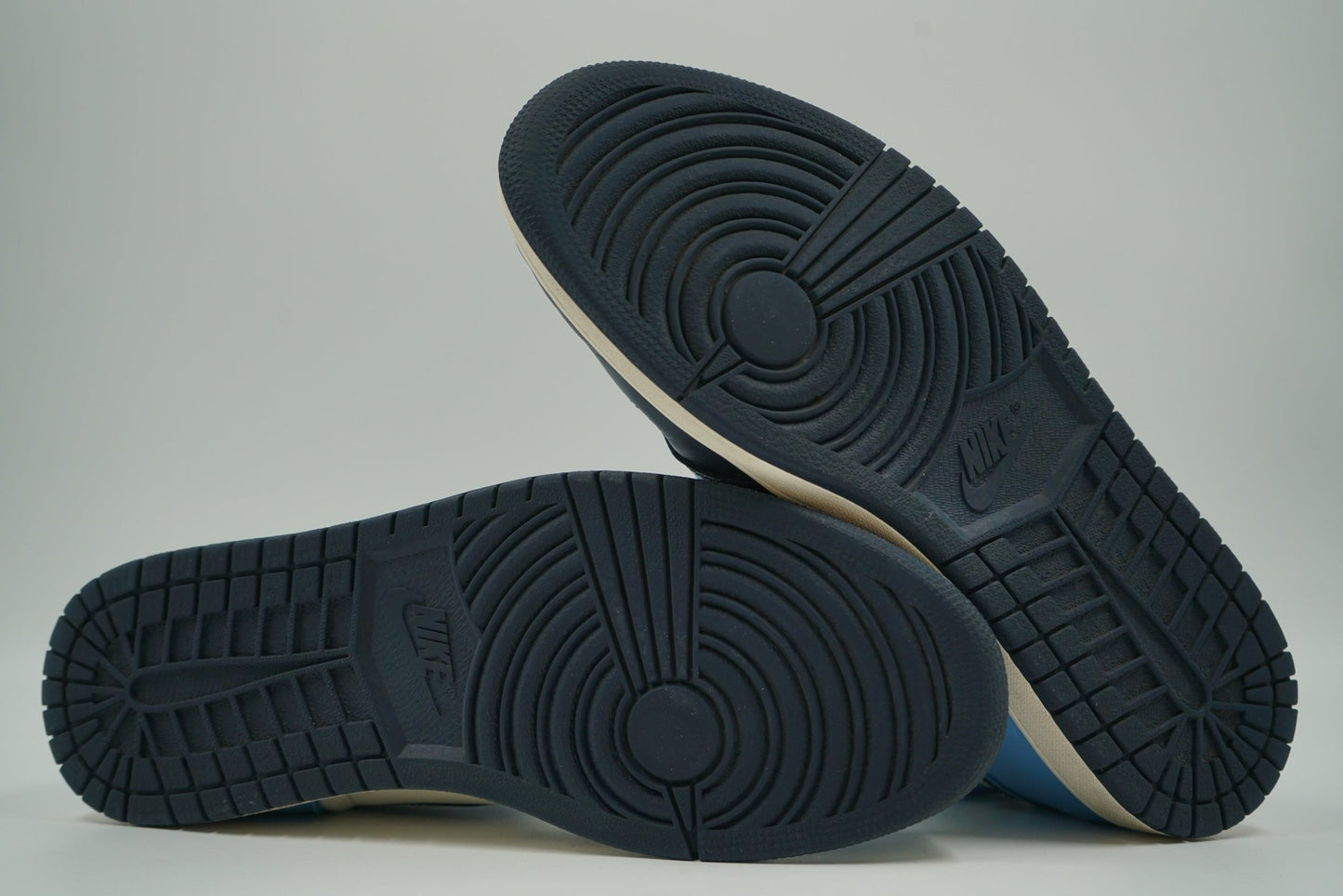 Air Jordan 1 High Obsidian - Air Jordan - SecondPlace