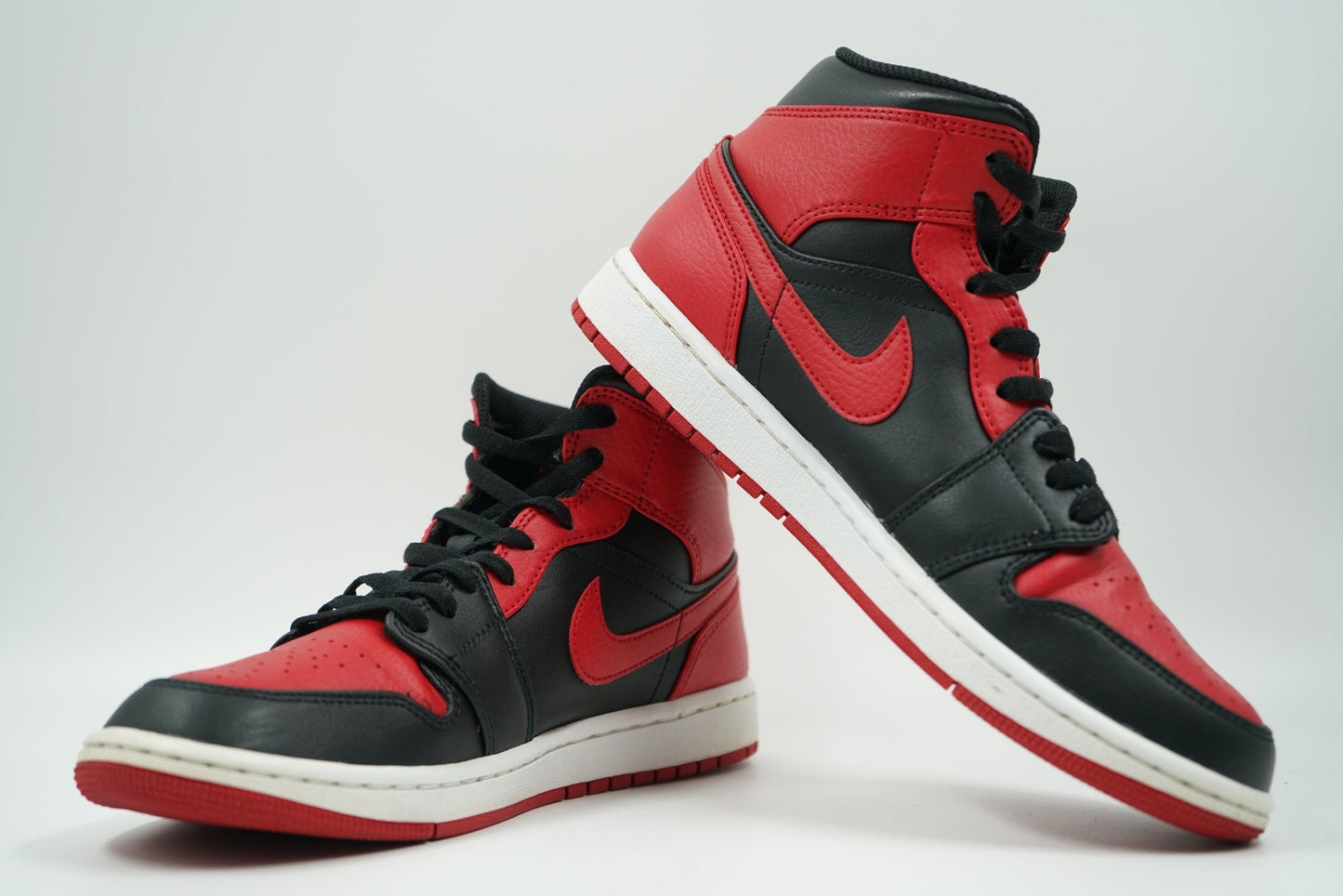 Air Jordan 1 Mid Banned - Air Jordan - SecondPlace