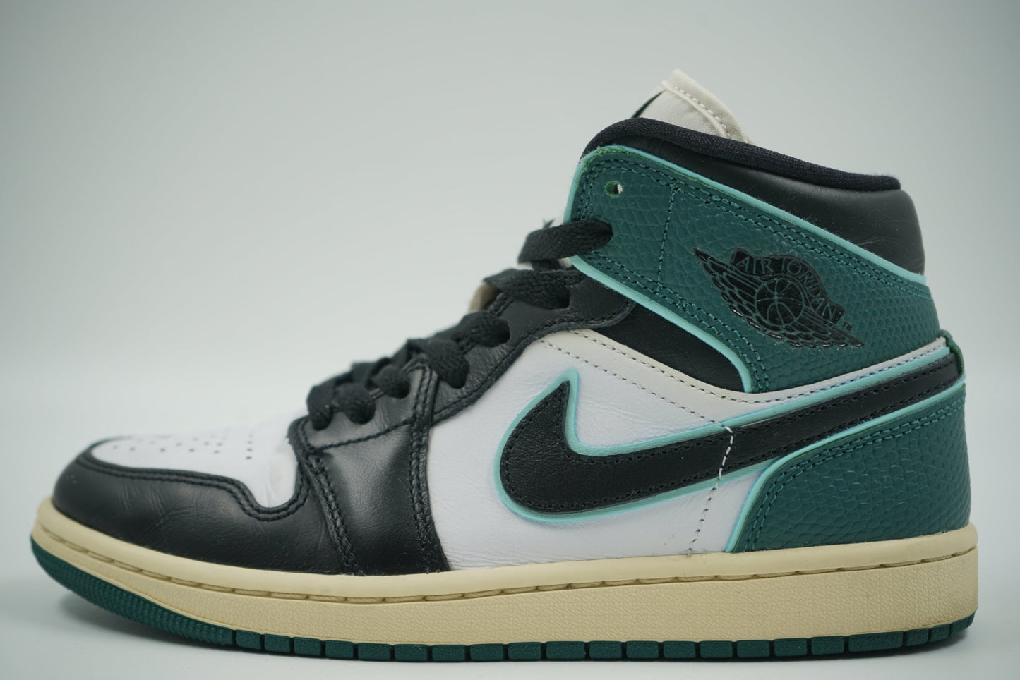 Air Jordan 1 Mid SE Oxidized Green - Air Jordan - SecondPlace