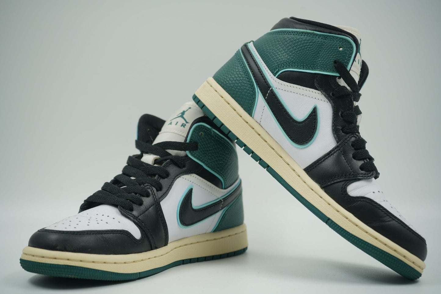 Air Jordan 1 Mid SE Oxidized Green - Air Jordan - SecondPlace