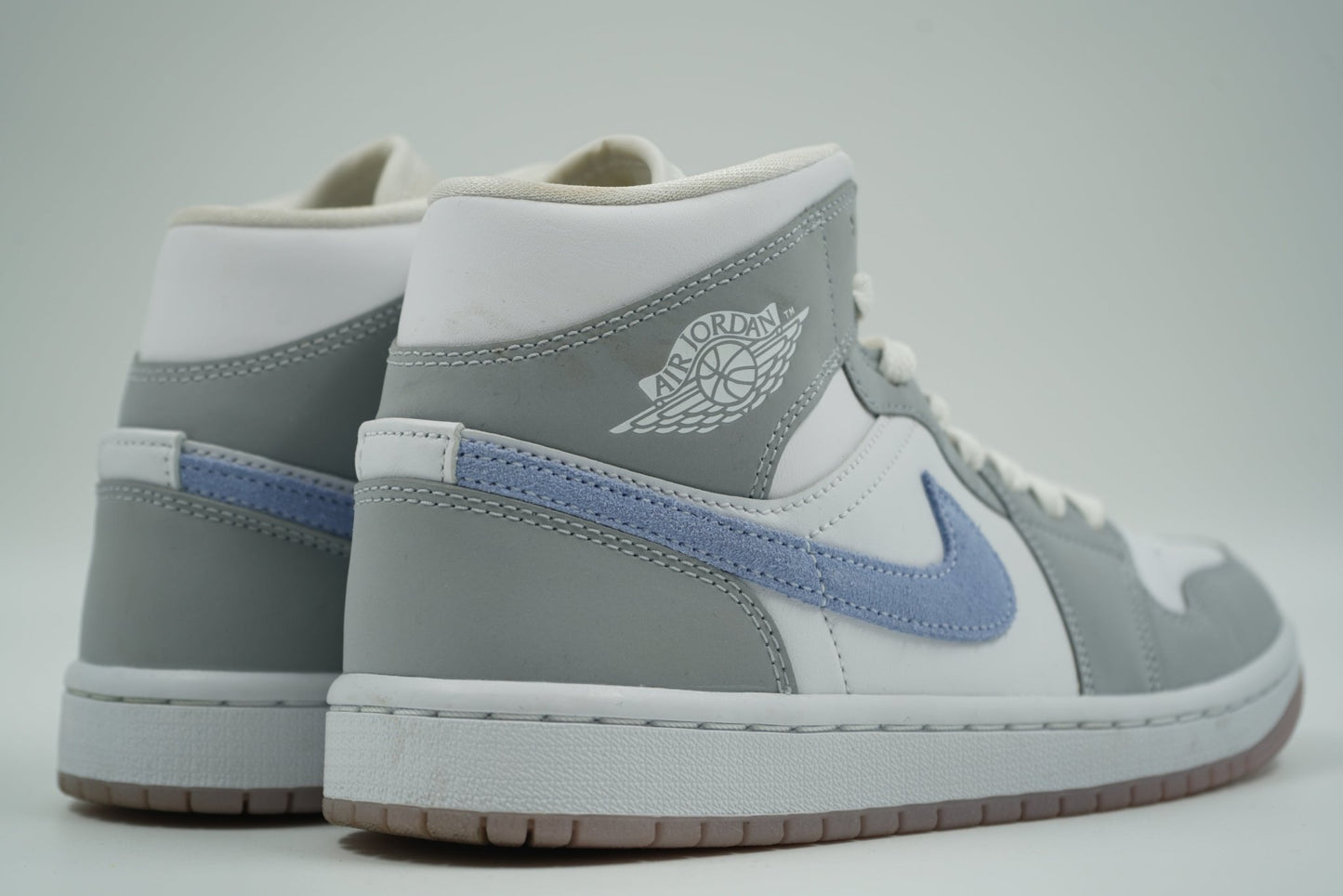 Air Jordan 1 Mid Wolf Grey Aluminum - Air Jordan - SecondPlace