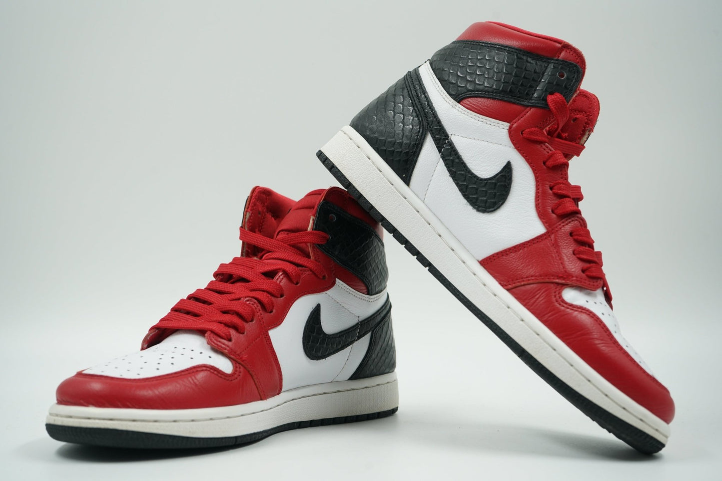 Air Jordan 1 Retro High Satin Snake Chicago - Air Jordan - SecondPlace