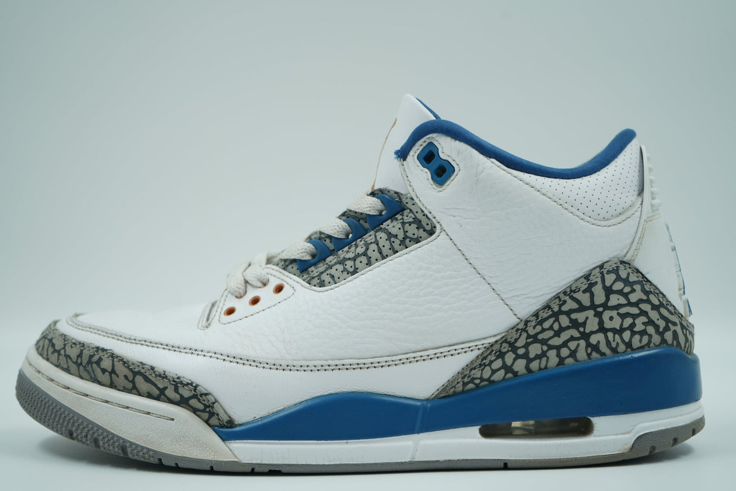 Air Jordan 3 Wizards - Air Jordan - SecondPlace