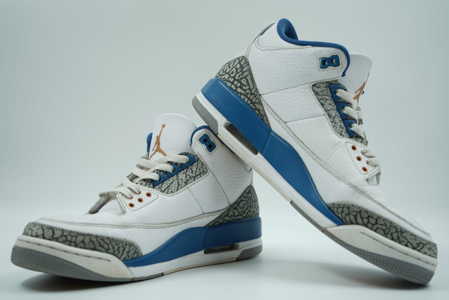 Air Jordan 3 Wizards - Air Jordan - SecondPlace