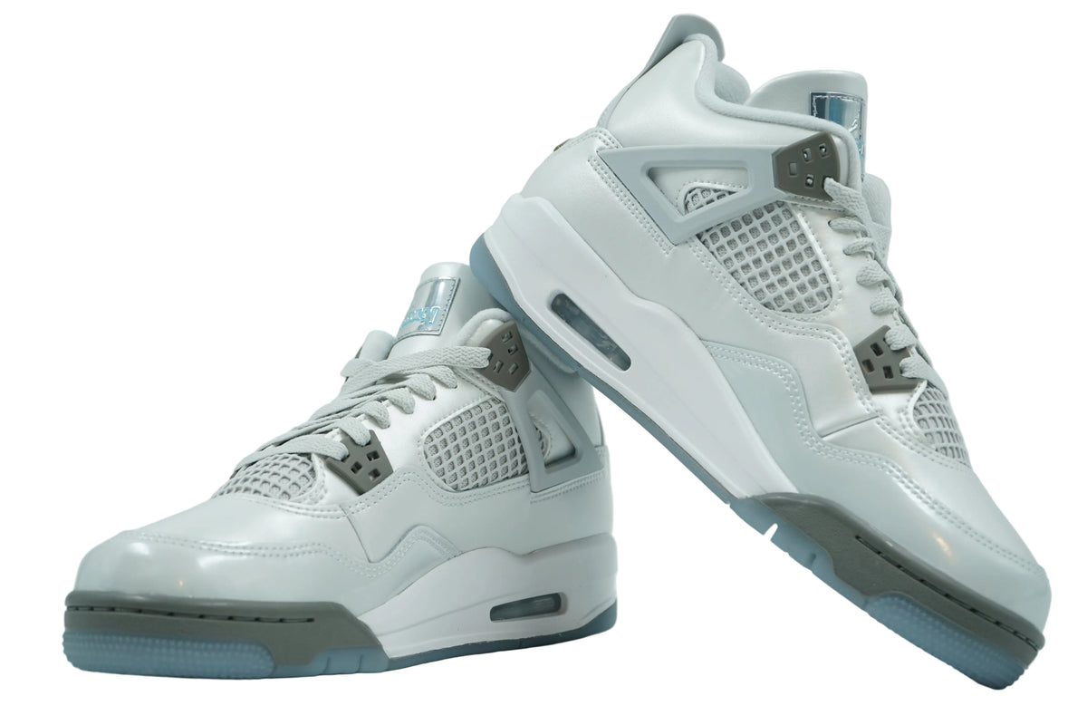 Pair of brand new Air Jordan 4 Retro Photon Dust Blue Chill (GS) in Photon Dust, white and Blue Chill
