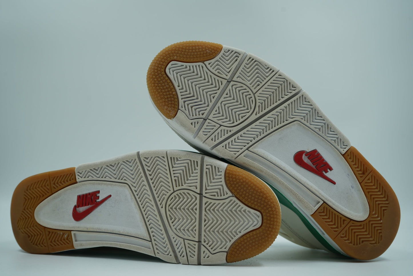 Air Jordan 4 SB Pine Green - Air Jordan - SecondPlace