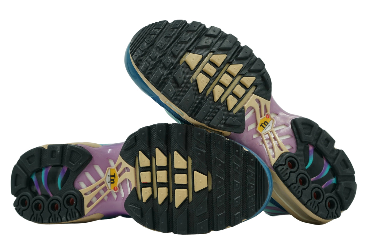 Outsoles of brand new Air Max Plus Jade Ice DZ3671-300 with Tuned Air units