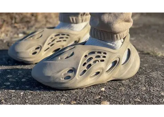 Yeezy Foam Runner Mist
