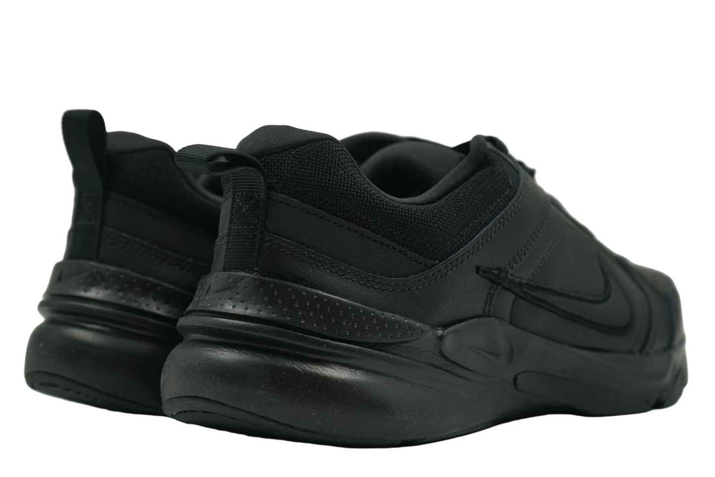 Defy All Day Triple Black - Nike - SecondPlace