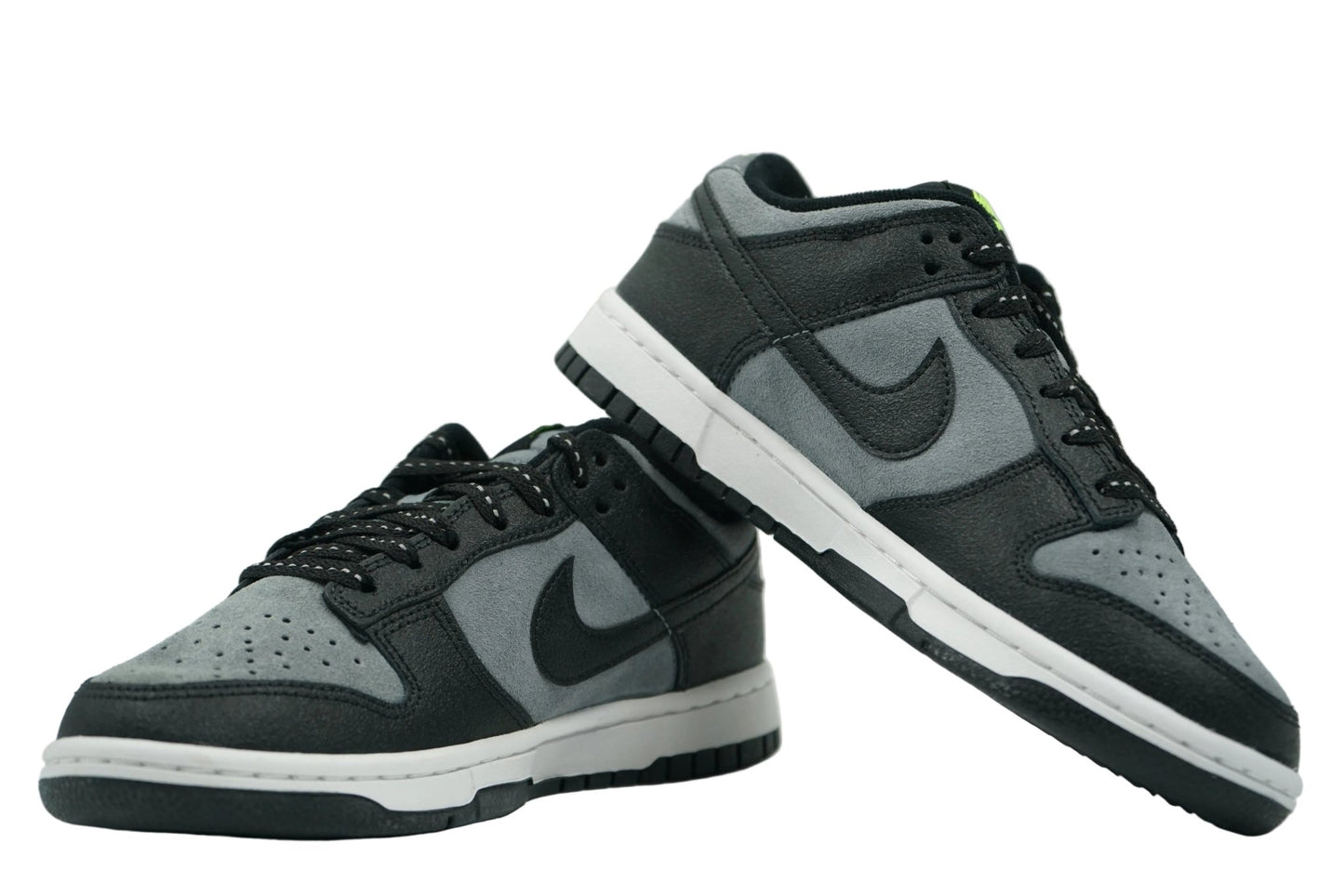 Dunk Low Black Grey Green Strike - Nike - SecondPlace