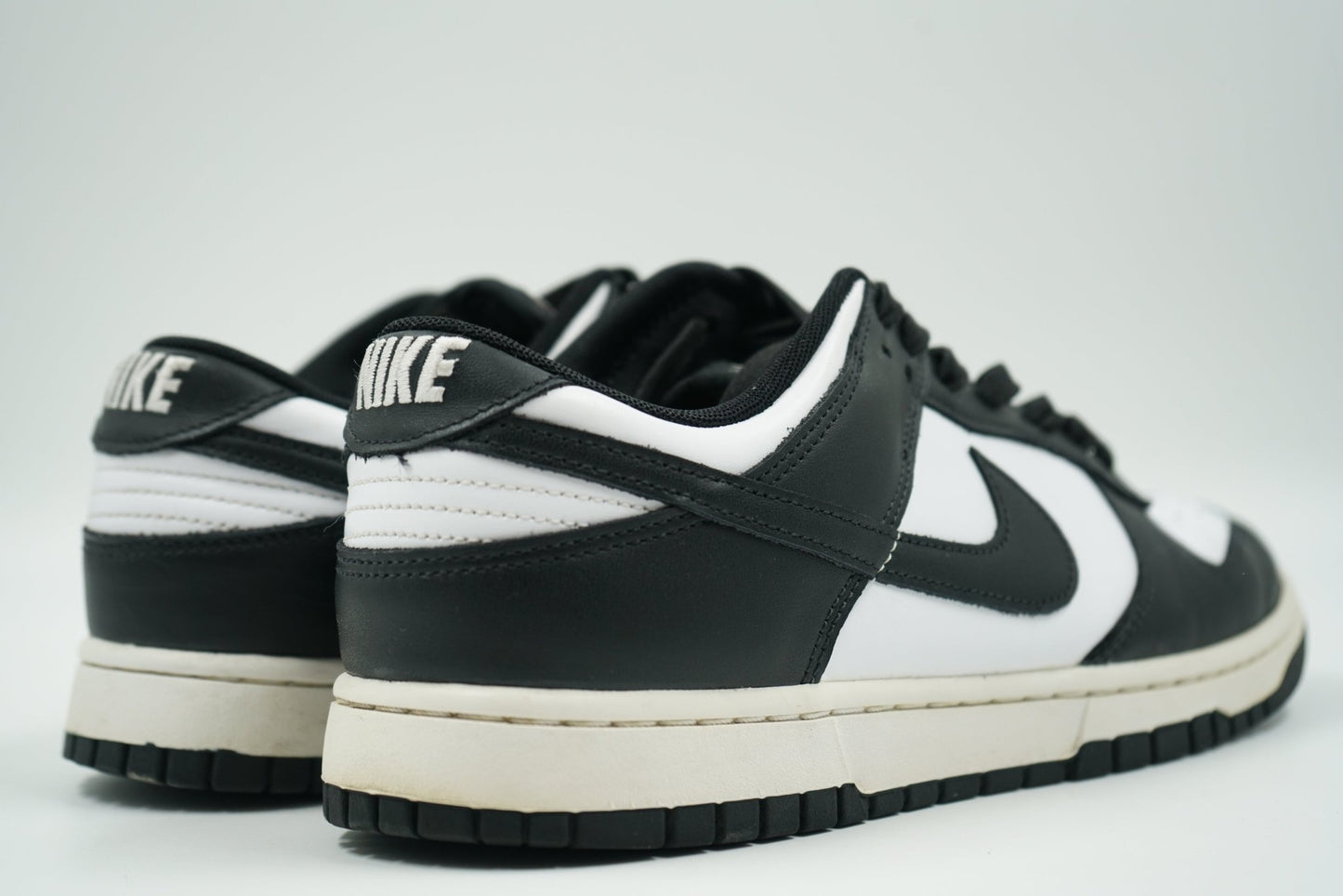 Dunk Low Black White - Nike - SecondPlace