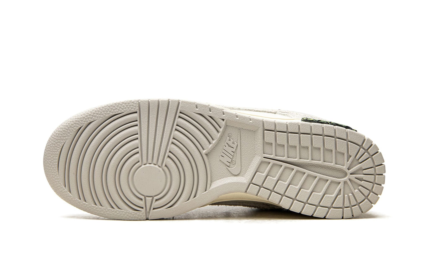 Dunk Low Off - White Lot 32 of 50 - Nike - SecondPlace