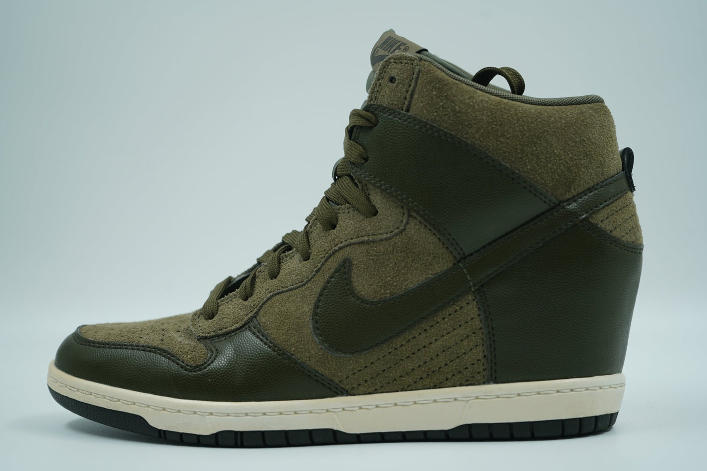 Dunk Sky Hi Essential Hidden Wedge Sage Green - Nike - SecondPlace