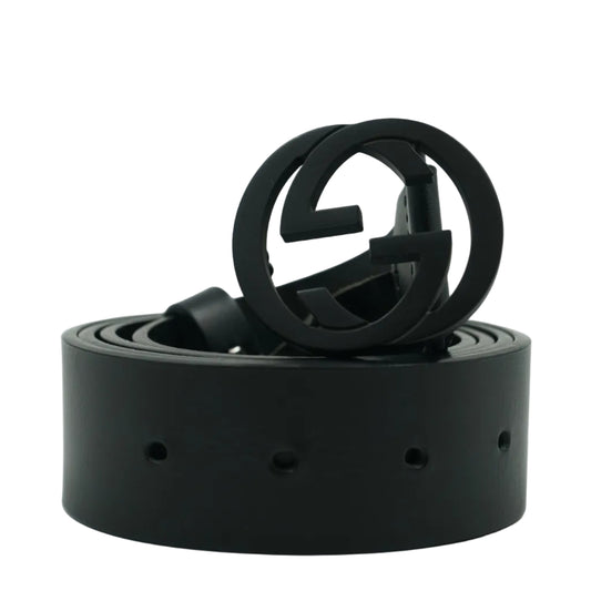 Pre-owned Gucci Interlocking G belt in black leather with matte black GG buckle, front view