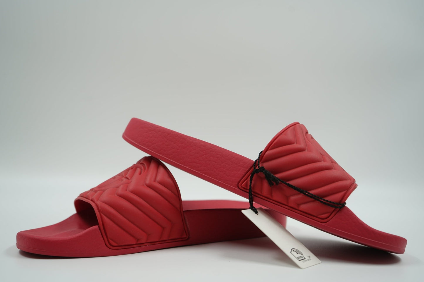 Gucci Red Slides - Gucci - SecondPlace