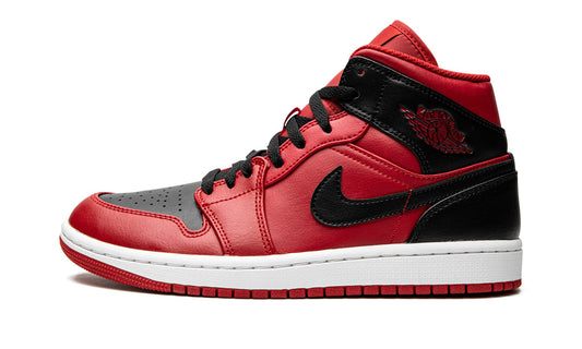 Air Jordan 1 Mid Reverse Bred